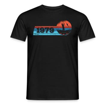 Pêcheur né en 1979 Anniversaire Fliegenflischen - T-shirt homme - noir - Devant - AI Model Male 178 light (178cm)