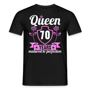 70 year old girl 70 bday Queen 70 birthday - Men's T-Shirt - black - Front - AI Model Male 178 light (178cm)