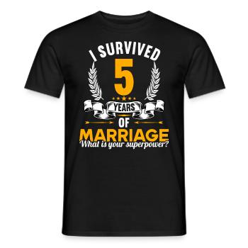 I survived 5 years of marriage 5th wedding anniversary - Men's T-Shirt - black - Front - AI Model Male 178 light (178cm)