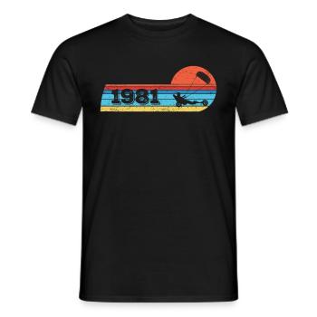 Kite-Strand-Segler born 1981 Birthday - Men's T-Shirt - black - Front - AI Model Male 178 light (178cm)