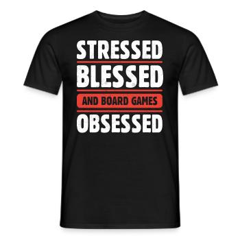 Stressed Blessed And Board Games Obsessed Dice - Männer T-Shirt - Schwarz - Vorne - AI Model Male 178 light (178cm)