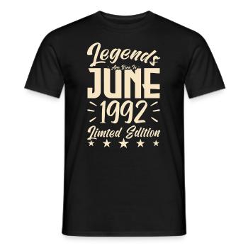 Geboren Juni 1992 Geburtstagsgeschenk 1992. - Männer T-Shirt - Schwarz - Vorne - AI Model Male 178 light (178cm)