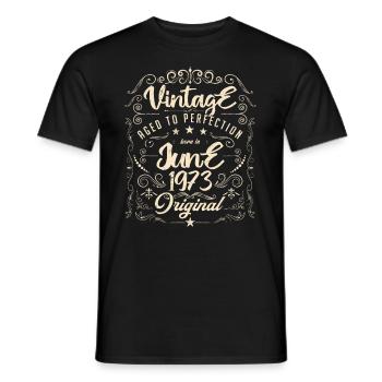 Jahrgang geboren im Juni 1973. Jubiläum Juni 1973 - Männer T-Shirt - Schwarz - Vorne - AI Model Male 178 light (178cm)