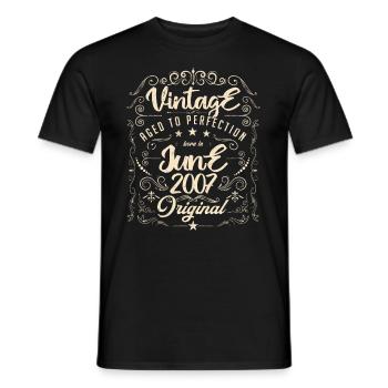 Vintage born in June 2007. Anniversary June 2007 - Men's T-Shirt - black - Front - AI Model Male 178 light (178cm)