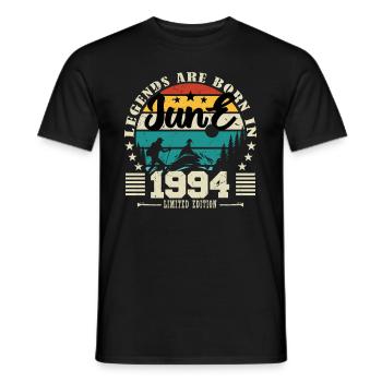 Juni 1994. Geburtstagsgeschenk Juni 1994. Juni. - Männer T-Shirt - Schwarz - Vorne - AI Model Male 178 light (178cm)