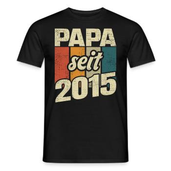 Papa Geschenk Papa 2015 Vater - Männer T-Shirt - Schwarz - Vorne - AI Model Male 178 light (178cm)