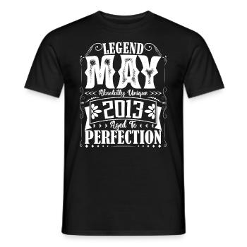 Mai 2013. Geburtstag Mai 2013. Geschenk Mai 2013. - Männer T-Shirt - Schwarz - Vorne - AI Model Male 178 light (178cm)