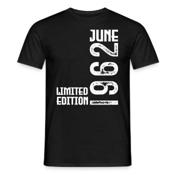 Geschenk Juni 1962 Geburtstag Juni 1962. Juni 1962 - Männer T-Shirt - Schwarz - Vorne - AI Model Male 178 light (178cm)
