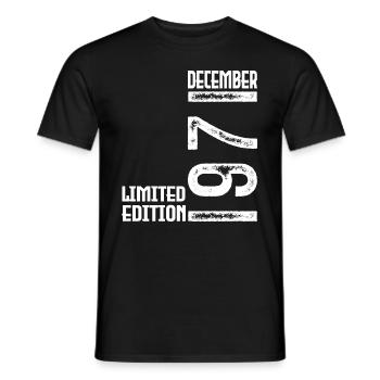 Geburtstagsgeschenk Dezember 1971. Dezember 1971. - Männer T-Shirt - Schwarz - Vorne - AI Model Male 178 light (178cm)