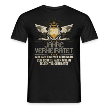 Wir haben viel gemeinsam 30.Hochzeitstag - Männer T-Shirt - Schwarz - Vorne - AI Model Male 178 light (178cm)