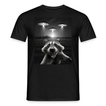 Funny raccoon selfie in front of UFOs Raccoon UFO - Men's T-Shirt - black - Front - AI Model Male 178 light (178cm)