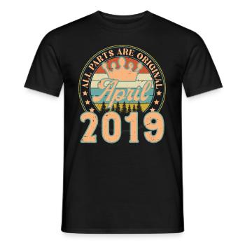 April 2019. Geburtstagsgeschenk April 2019 April - Männer T-Shirt - Schwarz - Vorne - AI Model Male 178 light (178cm)