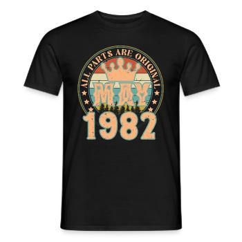 Mai 1982. Cadeau d’anniversaire mai 1982. May 1982 - T-shirt homme - noir - Devant - AI Model Male 178 light (178cm)