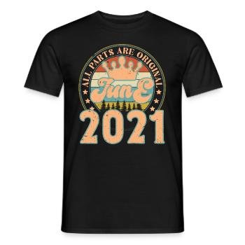 Juni 2021. Geburtstagsgeschenk im Juni 2021. Juni - Männer T-Shirt - Schwarz - Vorne - AI Model Male 178 light (178cm)