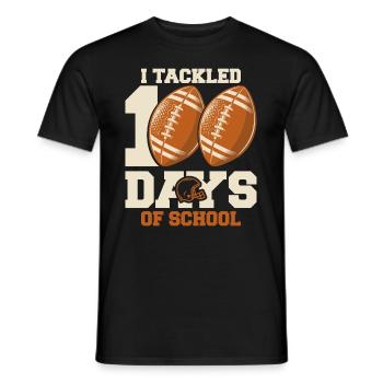 Ich habe 100 Tage in Angriff genommen - Meilenstein der Fußballschule - Männer T-Shirt - Schwarz - Vorne - AI Model Male 178 light (178cm)