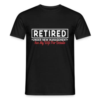 Retired - Männer T-Shirt - Schwarz - Vorne - AI Model Male 178 light (178cm)