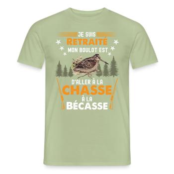 Retraité Chasseur de bécasse Humour Chasse Gibiers - T-shirt homme - vert sauge - Devant - AI Model Male 178 light (178cm)