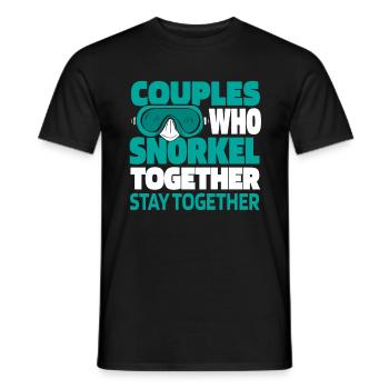 Schnorcheln Paar - Männer T-Shirt - Schwarz - Vorne - AI Model Male 178 light (178cm)