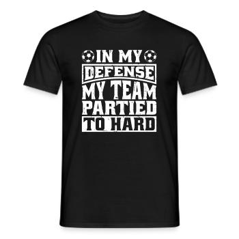 Fußballtrainer Witzig In My Defense - Männer T-Shirt - Schwarz - Vorne - AI Model Male 178 light (178cm)