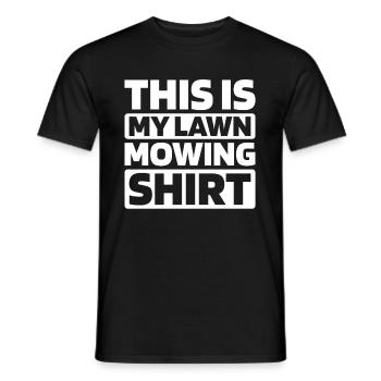 Rasenmäher Mähen - Männer T-Shirt - Schwarz - Vorne - AI Model Male 178 light (178cm)