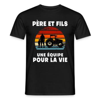 Vater und Sohn Vintage Bauer Retro Sonnenuntergang - Männer T-Shirt - Schwarz - Vorne - AI Model Male 178 light (178cm)