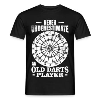 Unterschätze nie einen alten Dartspieler - Männer T-Shirt - Schwarz - Vorne - AI Model Male 178 light (178cm)