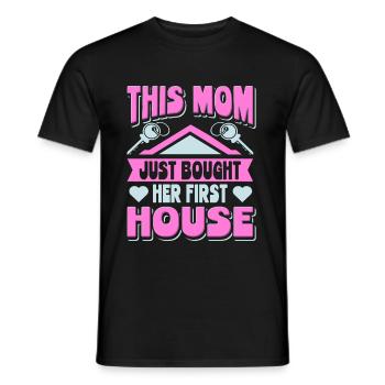 Maman cette maman a acheté sa première maison - T-shirt homme - noir - Devant - AI Model Male 178 light (178cm)