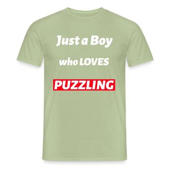 Juste un garçon qui aime la conception de puzzles déroutants - T-shirt homme - vert sauge - Devant - AI Model Male 178 light (178cm)