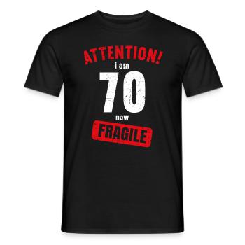 Attention J’ai maintenant 70 Ans Fragile 70 ans - T-shirt homme - noir - Devant - AI Model Male 178 light (178cm)