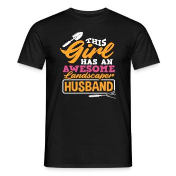 Landschaftsgärtner Frau Ehefrau - Männer T-Shirt - Schwarz - Vorne - AI Model Male 178 light (178cm)