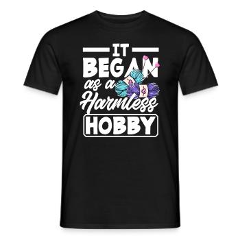 Stricken Es Begann Als Harmloses Hobby - Männer T-Shirt - Schwarz - Vorne - AI Model Male 178 light (178cm)