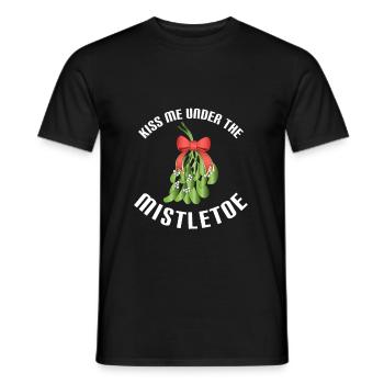 Kiss me under the mistletoe - Männer T-Shirt - Schwarz - Vorne - AI Model Male 178 light (178cm)