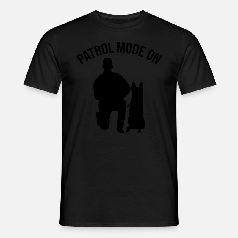 Polizeibeamter Polizeihund - Männer T-Shirt - Schwarz