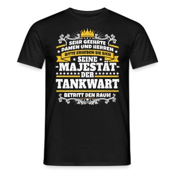Seine Majestät der Tankwart - Männer T-Shirt - Schwarz - Vorne - AI Model Male 178 light (178cm)