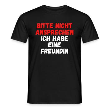 Bitte nicht ansprechen ich habe eine Freundin - Männer T-Shirt - Schwarz - Vorne - AI Model Male 178 light (178cm)