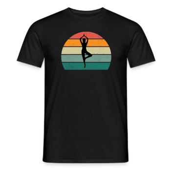 yogamatte yogalehrer yogaposition entspannung yoga - Männer T-Shirt - Schwarz - Vorne - AI Model Male 178 light (178cm)