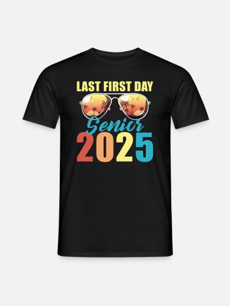 Class of 2025 Retro on the last first day Senior - Men's T-Shirt - black
