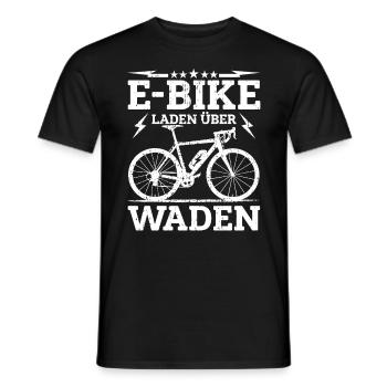 E-Bike Fahrradfahrer Elektrofahrrad Fahrradfahrer - Männer T-Shirt - Schwarz - Vorne - AI Model Male 178 light (178cm)