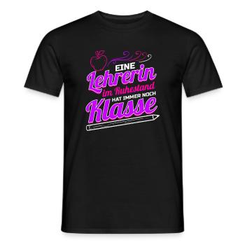Lehrerin im Ruhestand hat Klasse Geschenk für - Männer T-Shirt - Schwarz - Vorne - AI Model Male 178 light (178cm)
