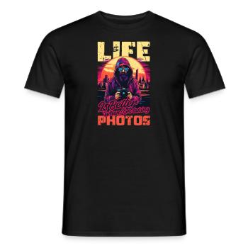 Photography Life Better Whet Taking Photos - Men's T-Shirt - black - Front - AI Model Male 178 light (178cm)