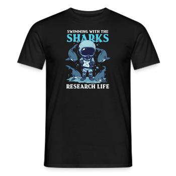 Biologe Hailiebhaber Schwimmen mit den Haien - Männer T-Shirt - Schwarz - Vorne - AI Model Male 178 light (178cm)