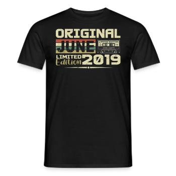 Juin 2019 Vintage Nées En Juin 2019 Anniversaire - T-shirt homme - noir - Devant - AI Model Male 178 light (178cm)