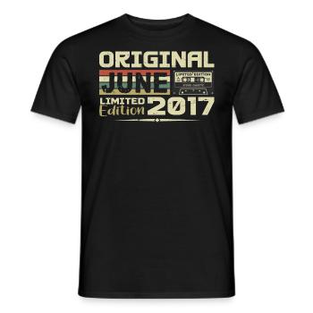 June 2017 Vintage Born In June 2017 Birthday - Men's T-Shirt - black - Front - AI Model Male 178 light (178cm)
