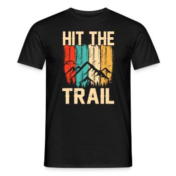 Bergläufer Joggen in den Bergen - Männer T-Shirt - Schwarz - Vorne - AI Model Male 178 light (178cm)
