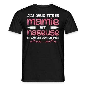 Deux Titres Mamie Nageuse | Grand-mère, Natation - T-shirt homme - noir - Devant - AI Model Male 178 light (178cm)