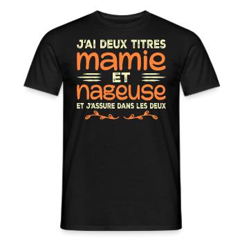 Zwei Oma-Schwimmer-Titel | Oma, Schwimmen - Männer T-Shirt - Schwarz - Vorne - AI Model Male 178 light (178cm)