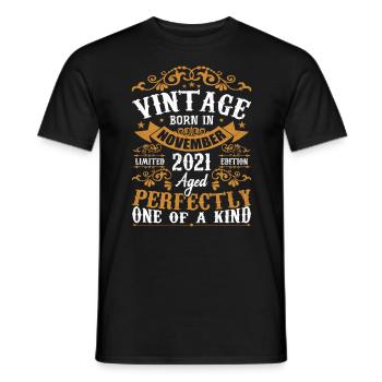 Jahrgang November 2021 Geburtstag November 2021 - Männer T-Shirt - Schwarz - Vorne - AI Model Male 178 light (178cm)