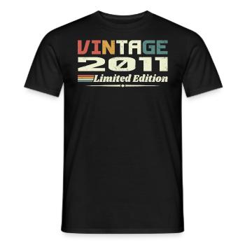 Jahrgang 2011 Geschenk 2011 Geburtstag 2011 Retro - Männer T-Shirt - Schwarz - Vorne - AI Model Male 178 light (178cm)