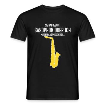 Saxophon Geschenk, Sie hat gesagt... lustig witzig - Männer T-Shirt - Schwarz - Vorne - AI Model Male 178 light (178cm)