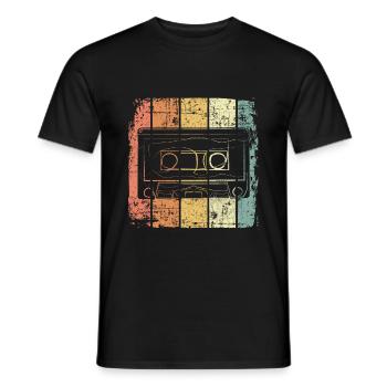 Kassette - Männer T-Shirt - Schwarz - Vorne - AI Model Male 178 light (178cm)